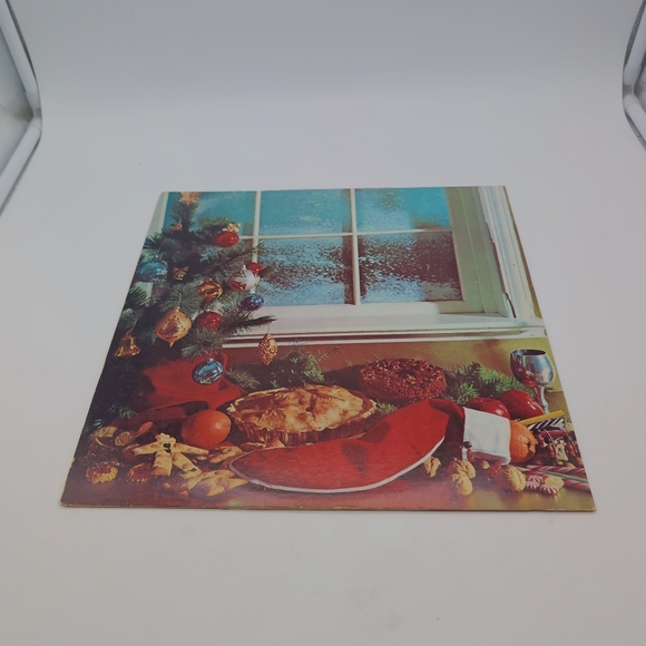 Golden Christmas Favorites Vinyl Record Ray Bloch Singers - Picture 3 of 5